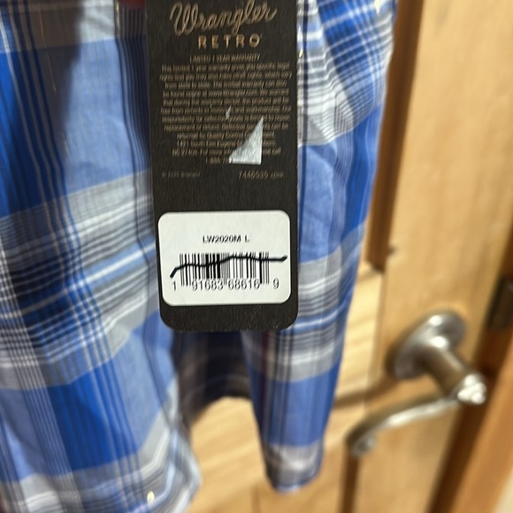 NWT Wrangler Retro short sleeve Blue Plaid Women's Top - Picture 4 of 6